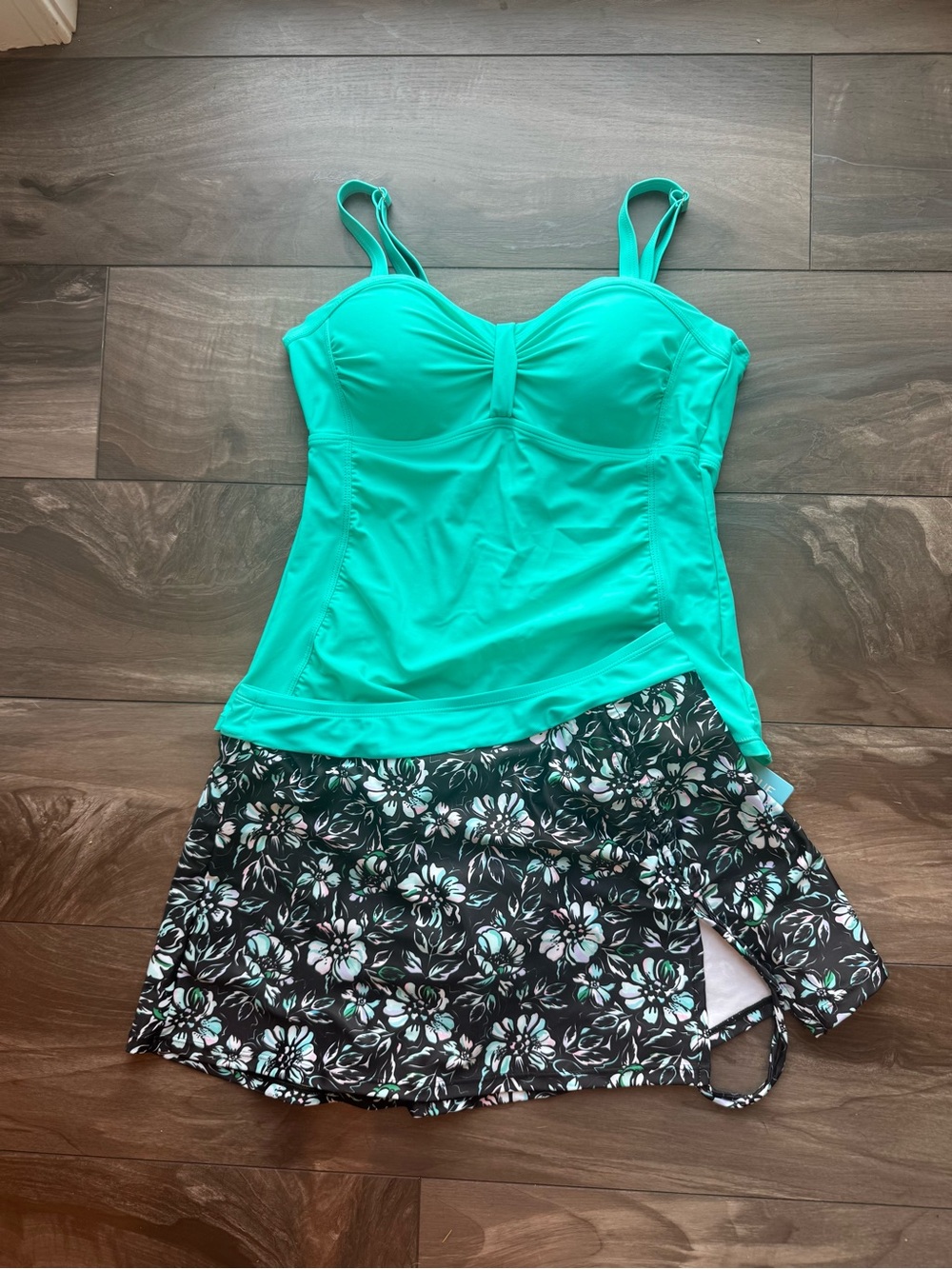 Younique Turquoise and Black Swim Top Set - Medium